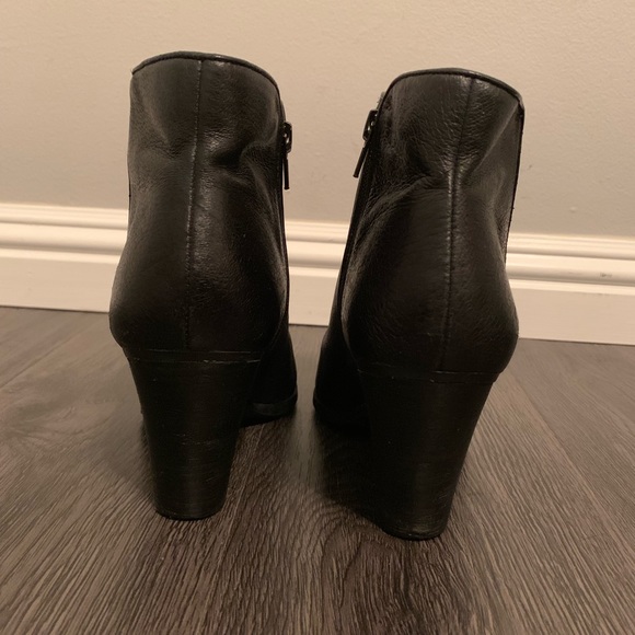 Black leather ankle booties with 3.5 heel - Picture 4 of 6